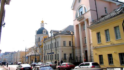 улица Рождественка, переведенная на одностороннее движение