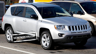 шпионская фотография обновленного Jeep Compass