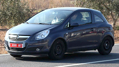 тестовый прототип Opel Allegra в кузове Corsa
