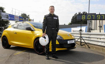 Renault Megane 265 Trophy на треке