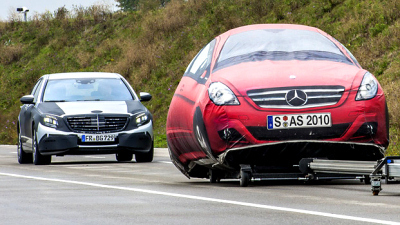 испытания систем безопасности Mercedes-Benz S-Class