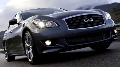 Infiniti М56