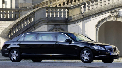 нынешний президентский лимузин Mercedes-Benz S 600 Pullman Guard