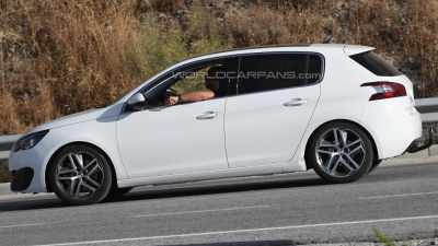 тестовый мул Peugeot 308 GTI  