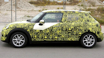 шпионская фотография пятидверного MINI Cooper