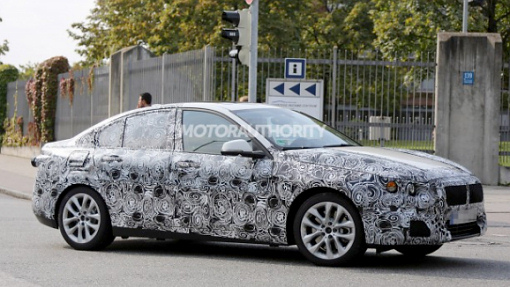 Шпионская фотография тестового прототипа BMW 1-Series