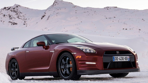 Nissan GT-R 