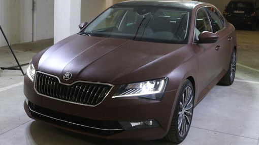 Кожаный Skoda Superb