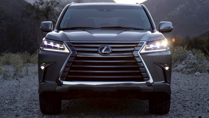 Lexus LX