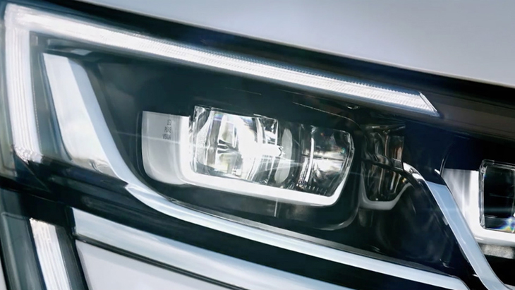 Тизер Renault Maxthon