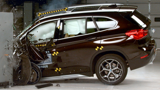 BMW X1 после краш-теста