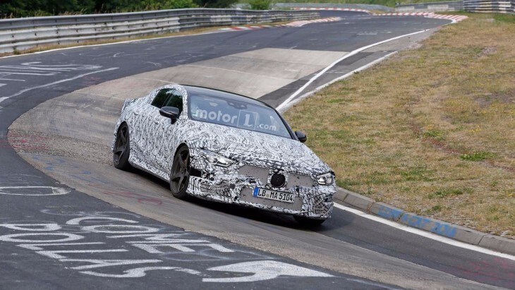 Тестовый прототип 4-дверного Mercedes-AMG GT