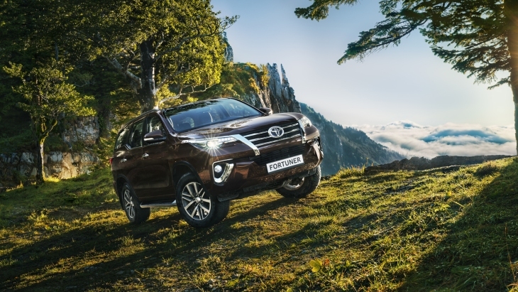 Внедорожник Toyota Fortuner