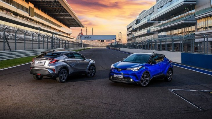 Компактный кроссовер Toyota C-HR