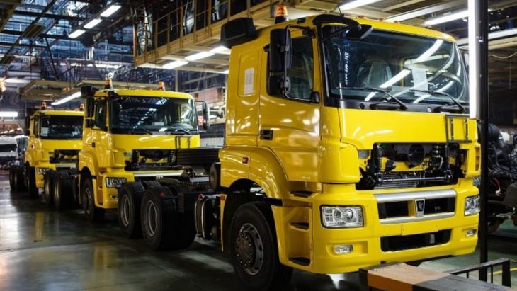 Грузовой и пассажирский автопарк страны продолжает обновляться