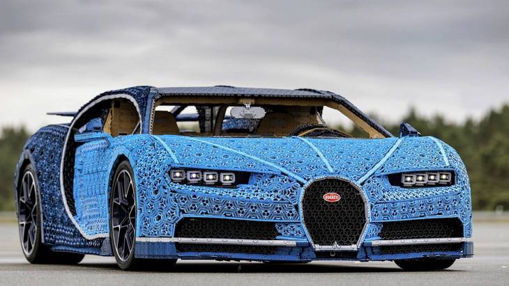 Bugatti Chiron из Lego