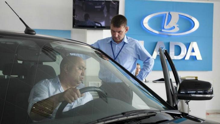 LADA сохраняет лидерство на рынке